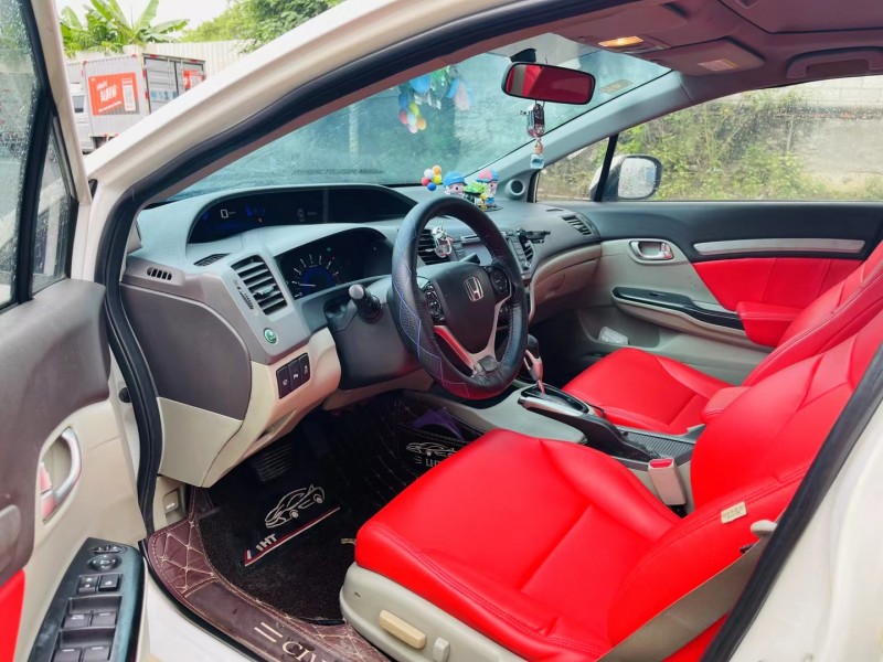 东莞13年本田思域6