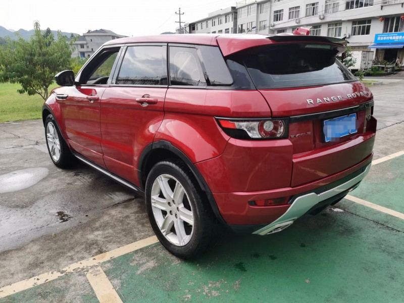 温州15年路虎极光7