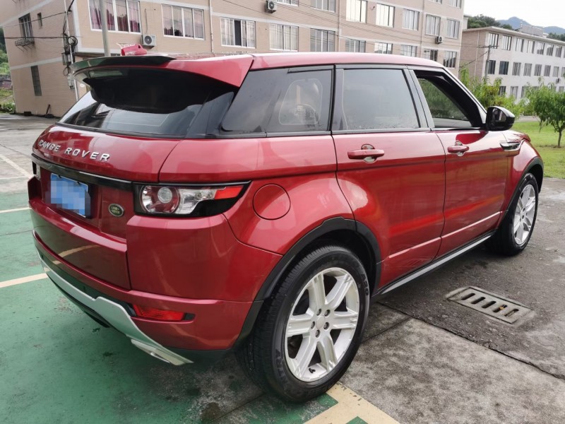 温州15年路虎极光8