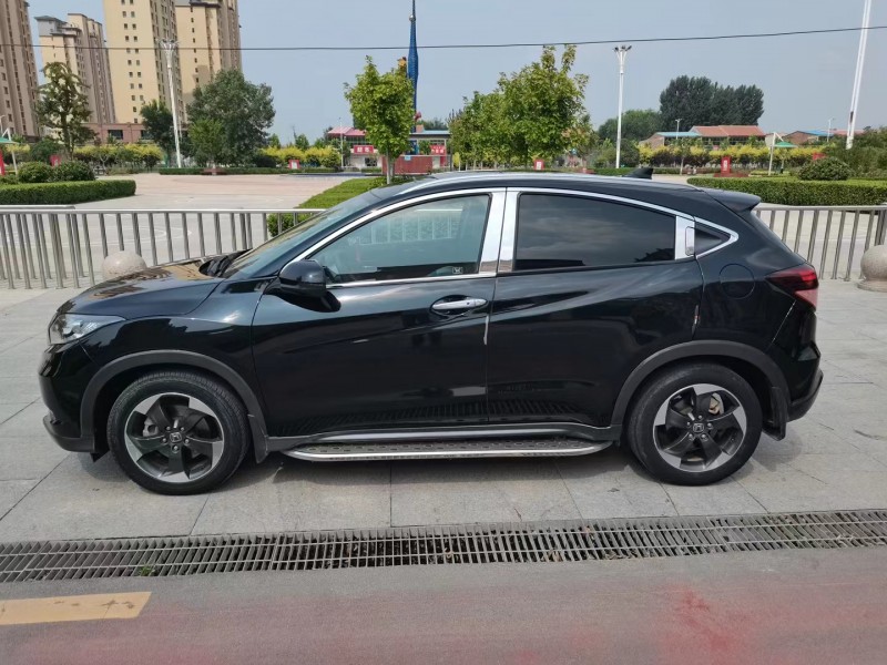 济宁15年本田缤智3