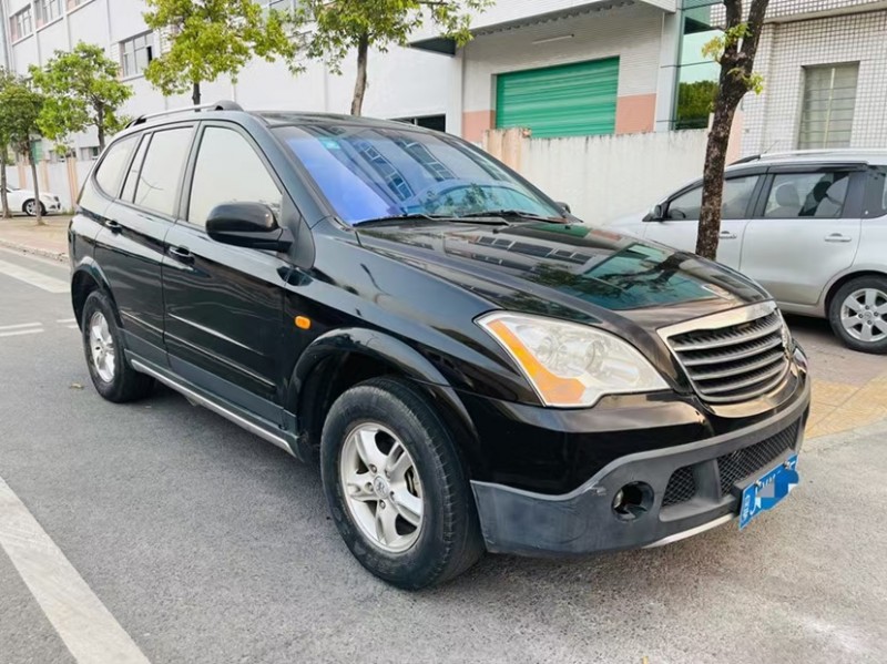 東莞11年榮威W52
