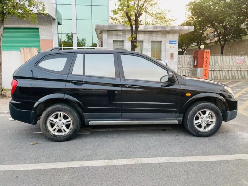 東莞11年榮威W57
