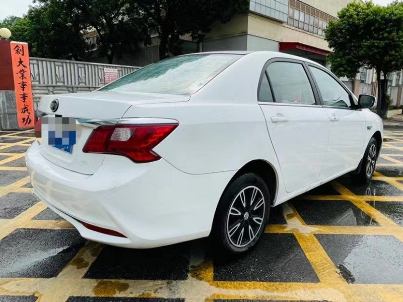 东莞17年比亚迪F37