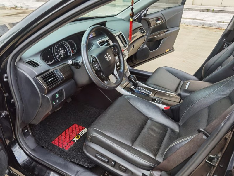 徐州15年本田雅阁4