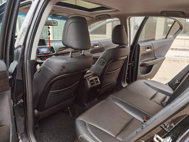 徐州15年本田雅阁6