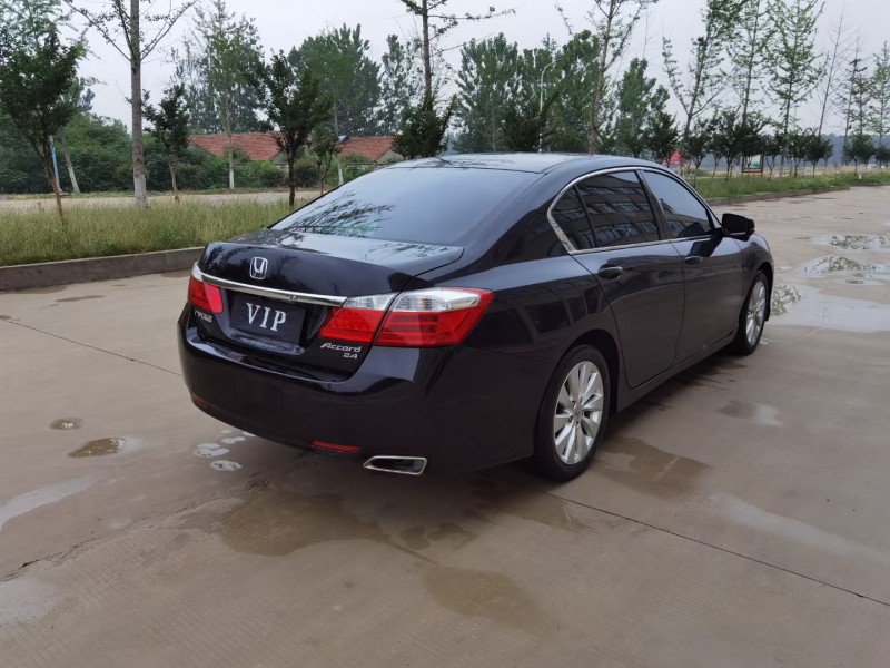 徐州15年本田雅阁9