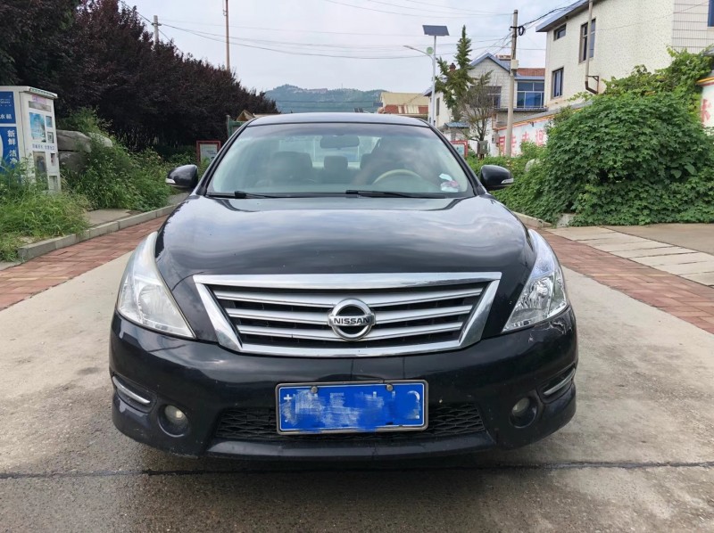 淄博12年日產天籟1