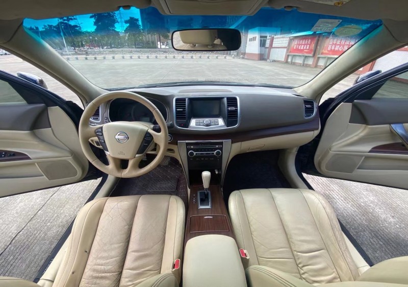 湛江10年日產天籟7