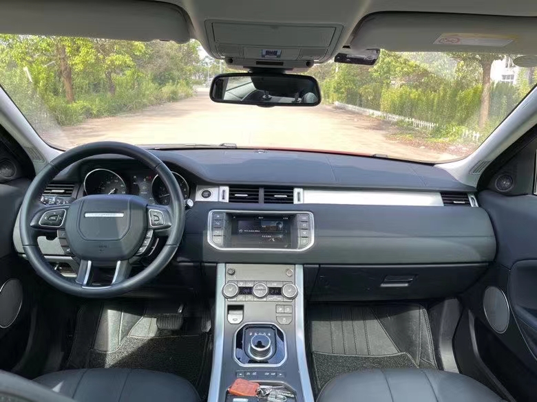 盐城18年路虎极光8