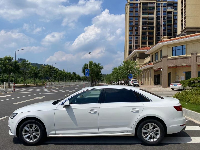 广州17年奥迪A4L4