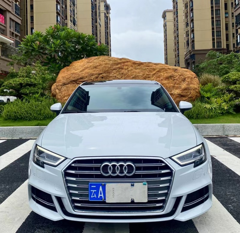 广州21年奥迪A33