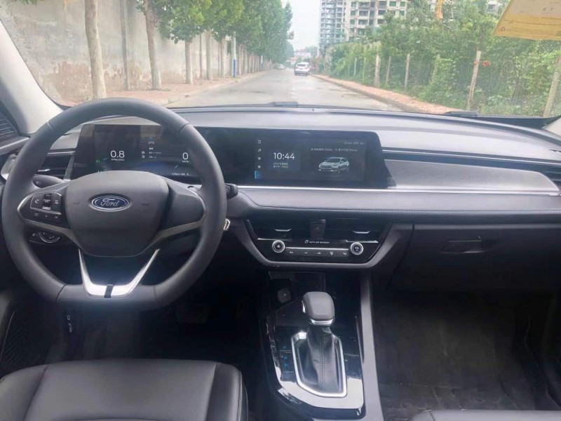 邢台21年福特福睿斯4