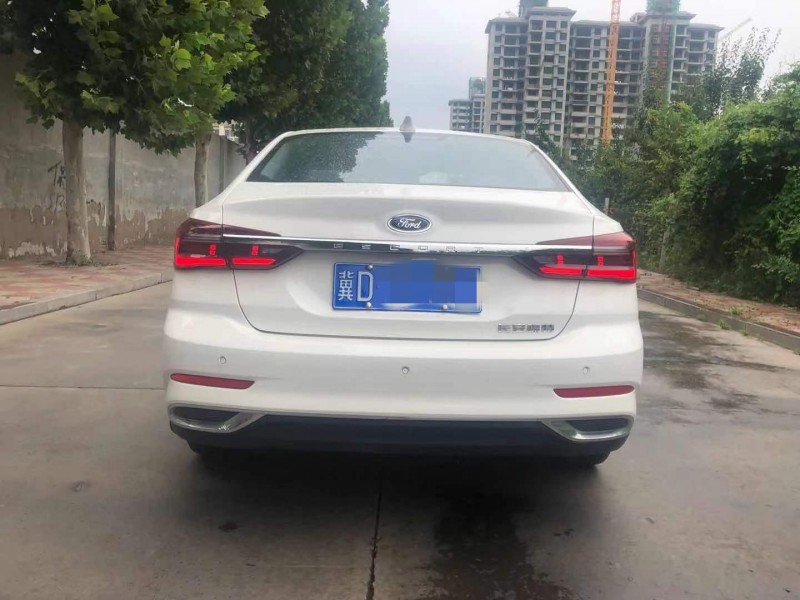 邢台21年福特福睿斯1