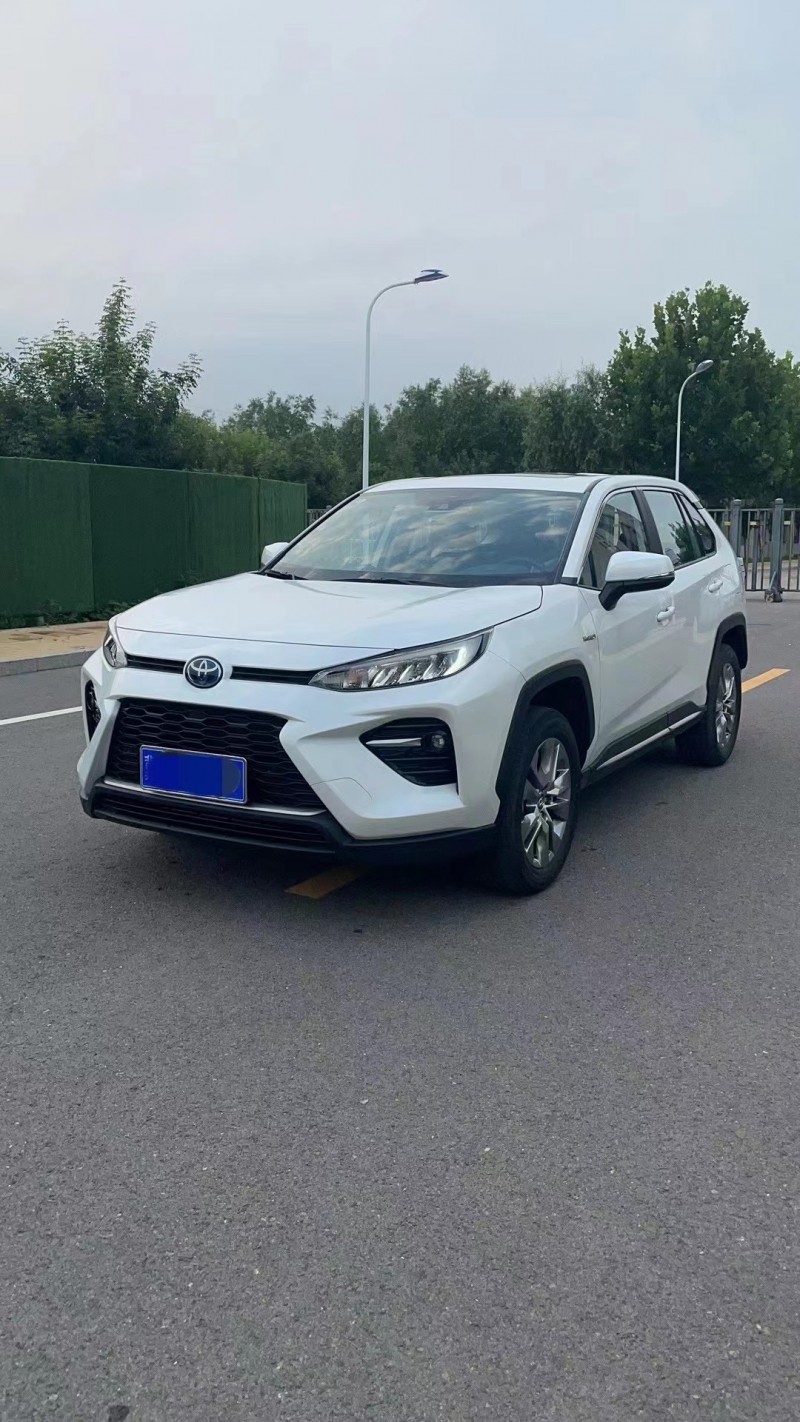 保定21年丰田威兰达2