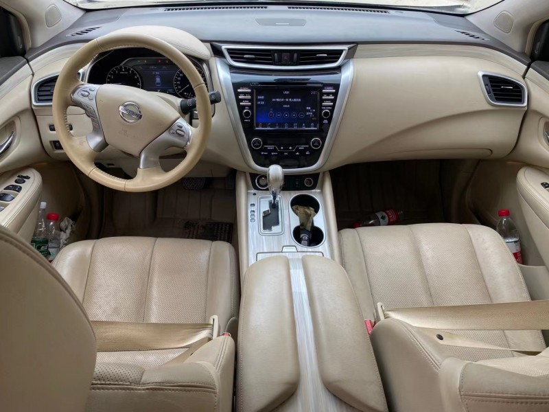 武汉15年日产楼兰5