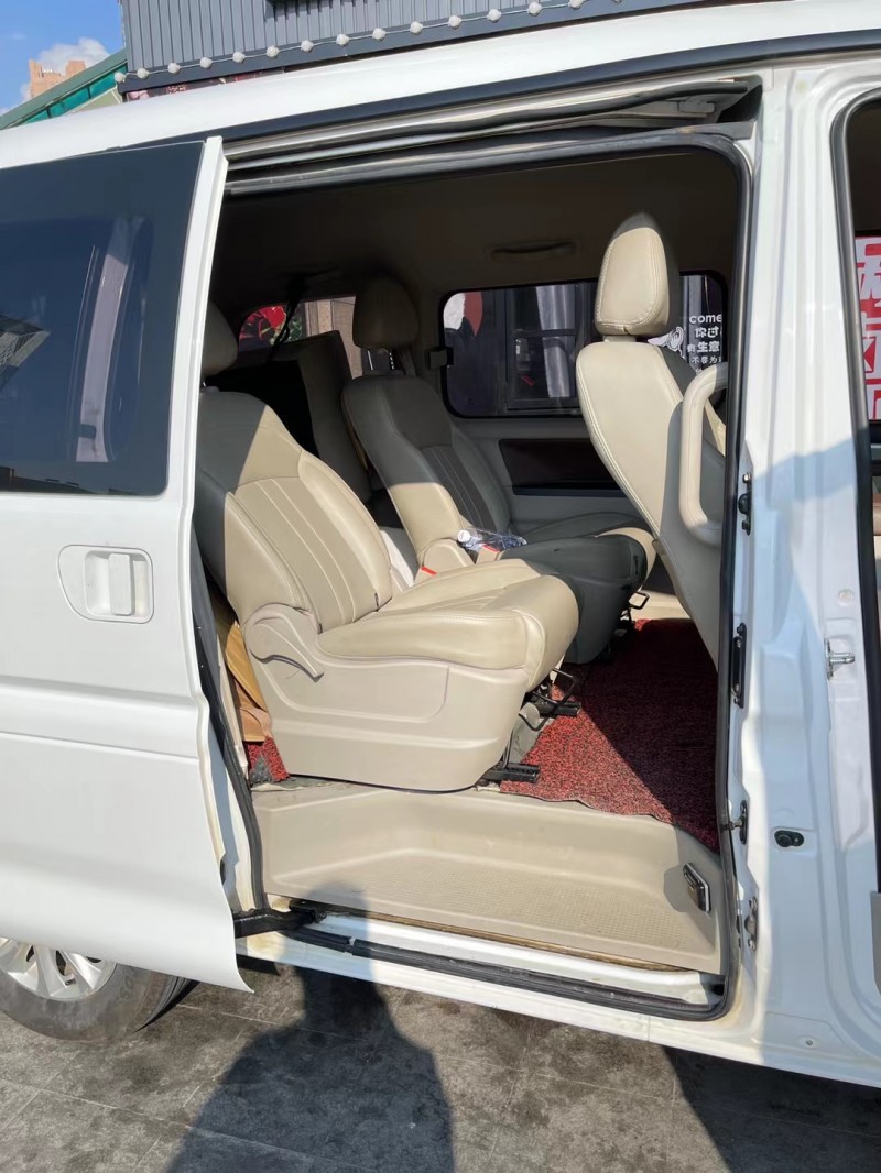 武汉16年东风菱智M55