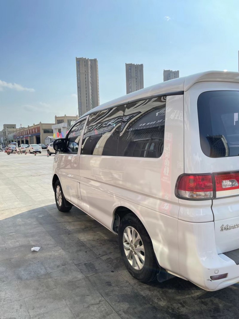 武汉16年东风菱智M57