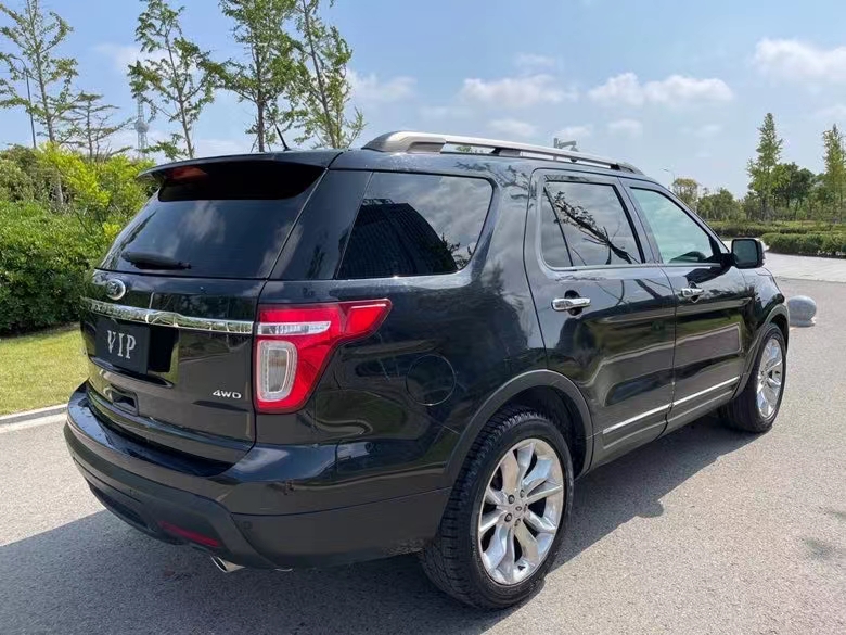 盐城15年福特探险者4