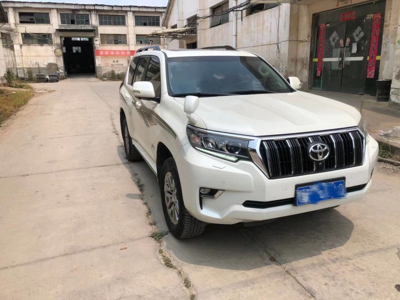 武汉19年丰田普拉多2