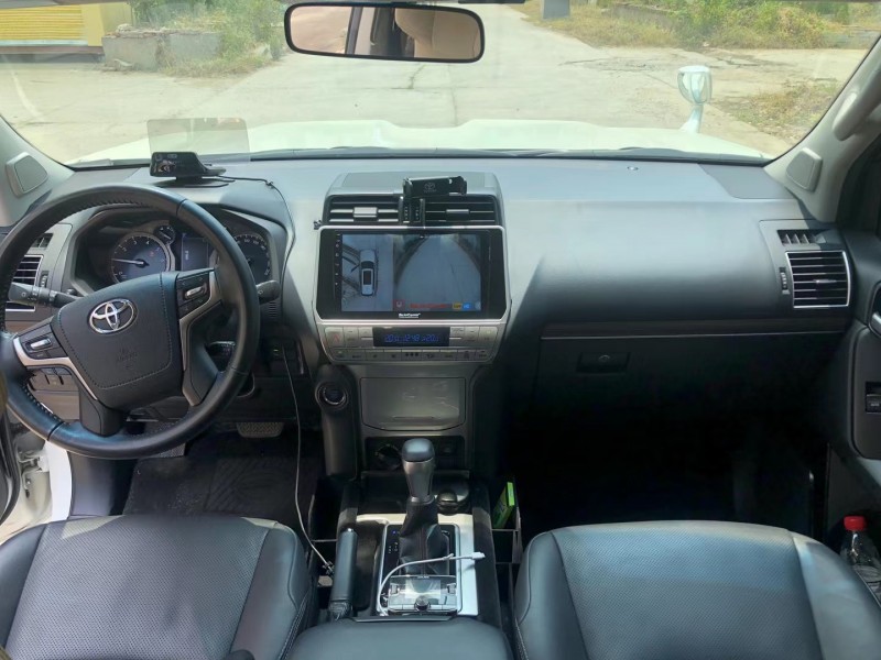 武汉19年丰田普拉多5