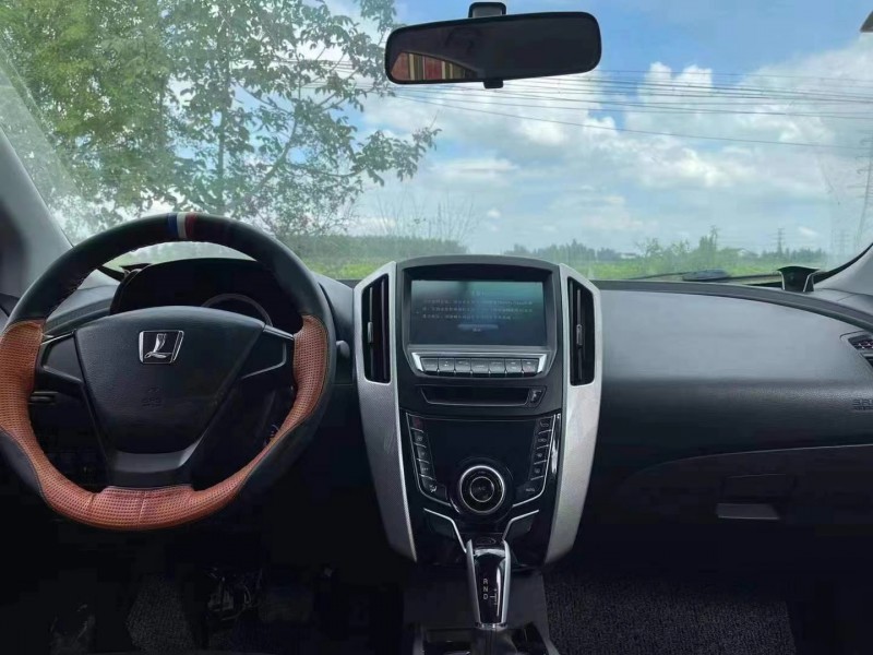 徐州17年纳智捷优6 SUV4