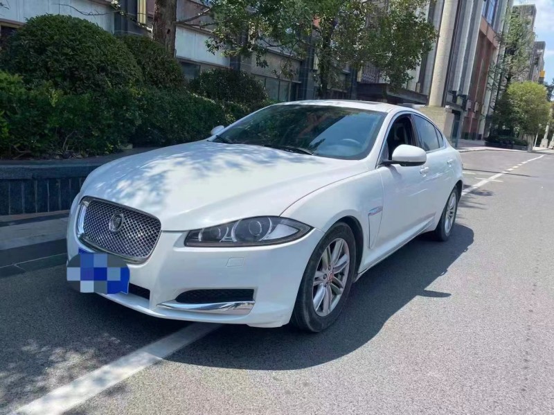 貴陽14年捷豹XF2
