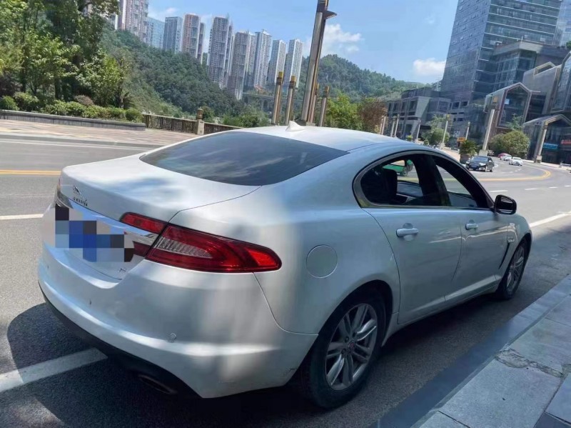 貴陽14年捷豹XF4