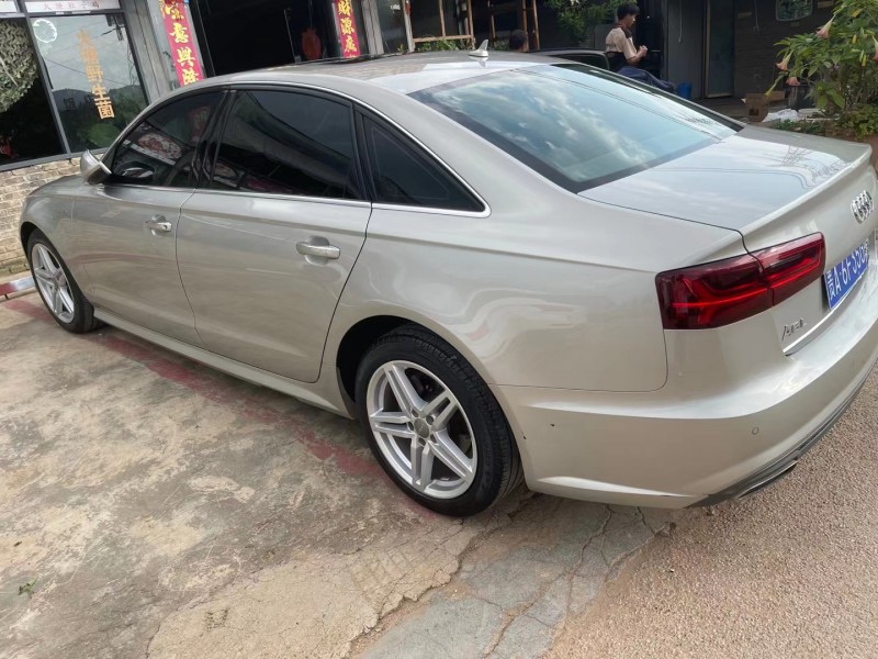 重慶18年奧迪A6L7