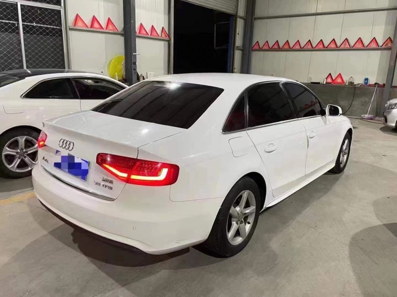 济宁13年奥迪A4L1