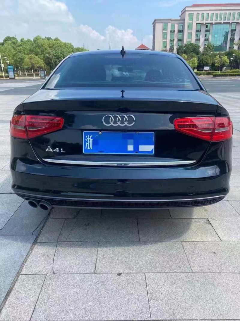 贛州14年奧迪A4L1