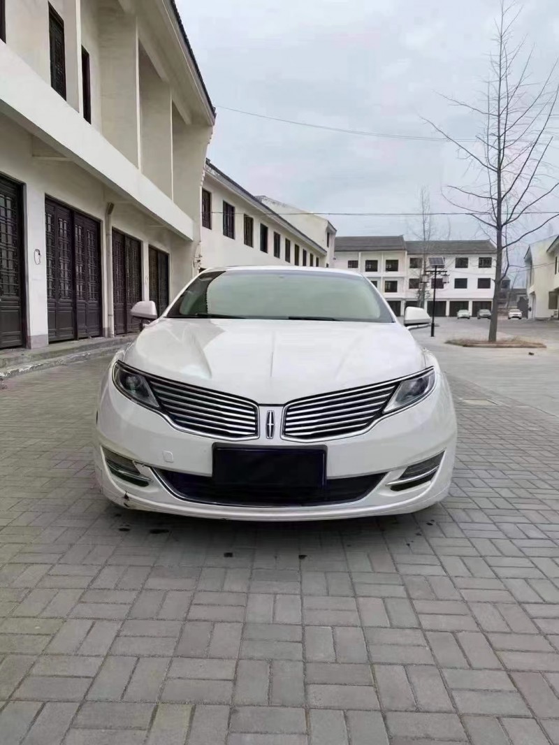 信陽15年林肯MKZ1