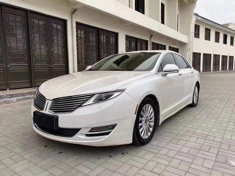 信陽15年林肯MKZ3