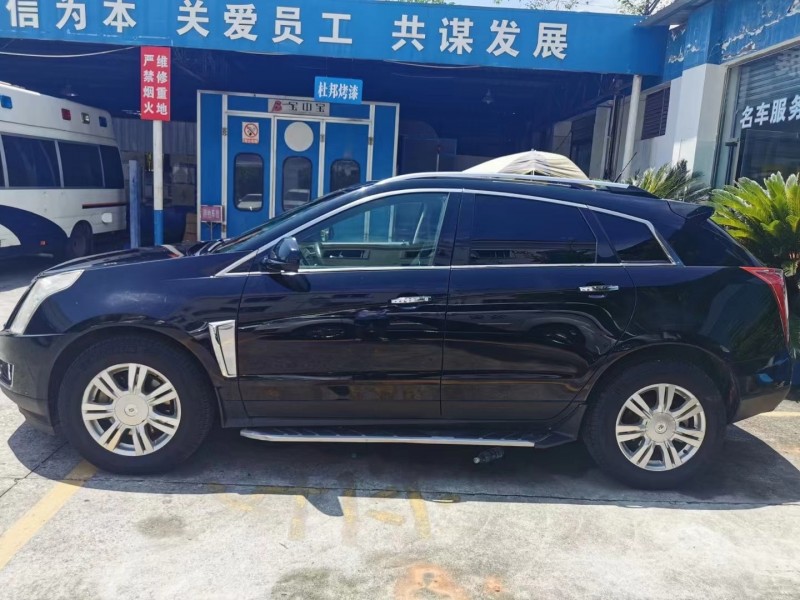 成都14年凯迪拉克SRX8