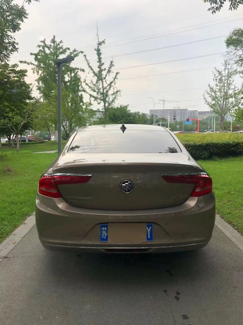 徐州18年别克君越9