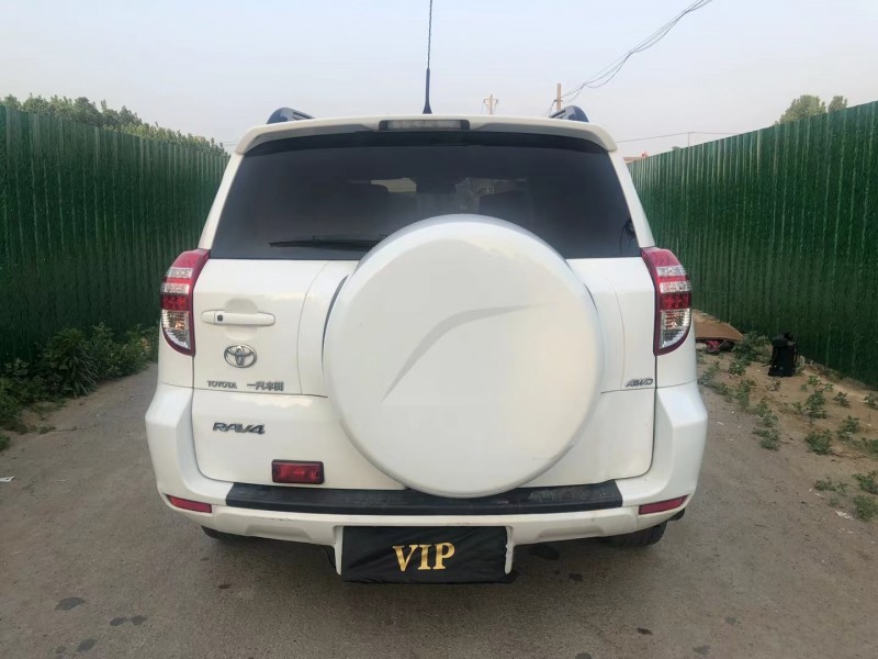 济宁12年丰田RAV49
