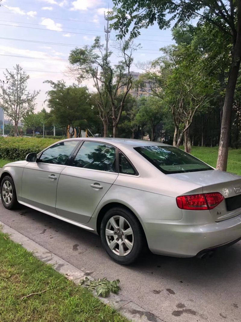 徐州09年奥迪A4L8
