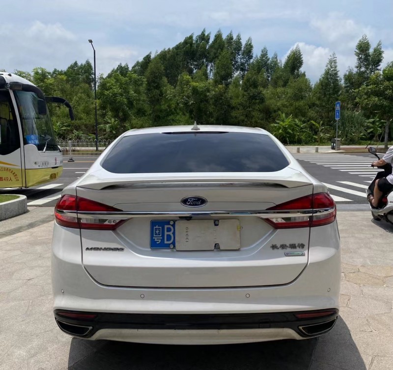 广州17年福特蒙迪欧9
