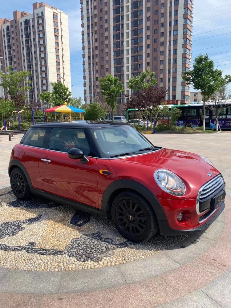 青島17年寶馬MINI6