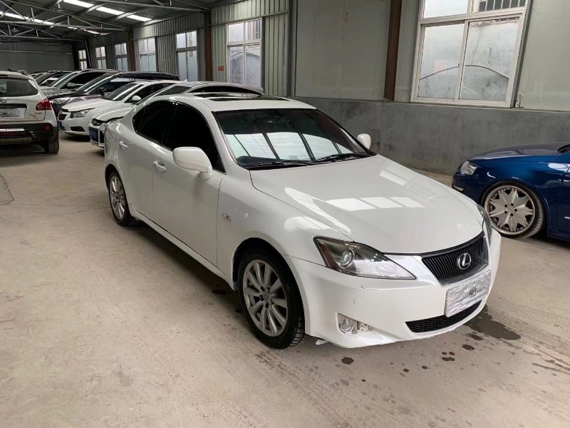 青岛08年雷克萨斯IS9