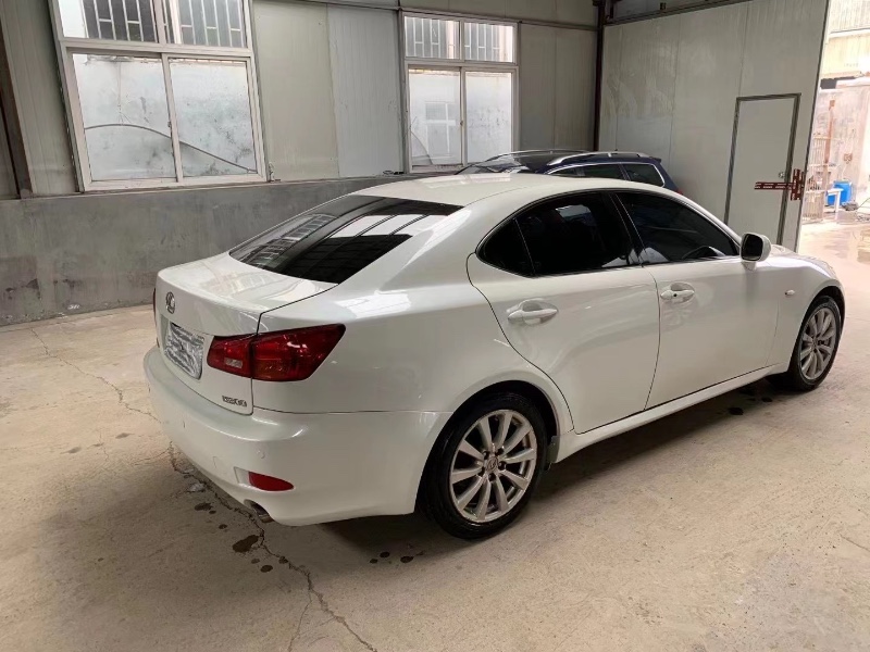 青岛08年雷克萨斯IS1