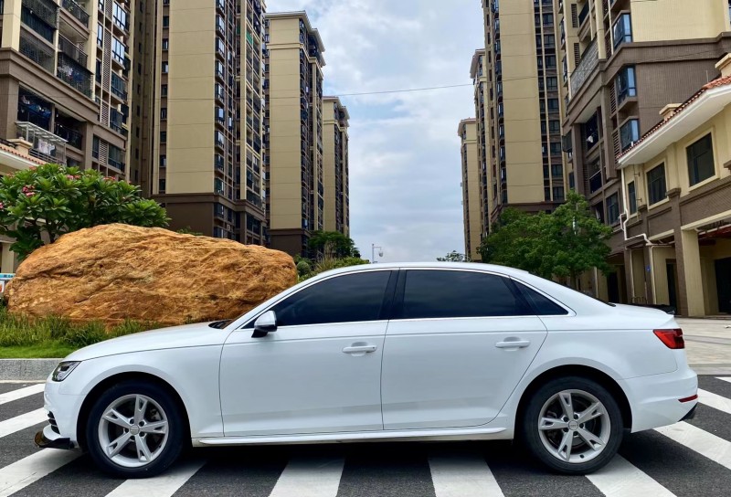 广州17年奥迪A4L4