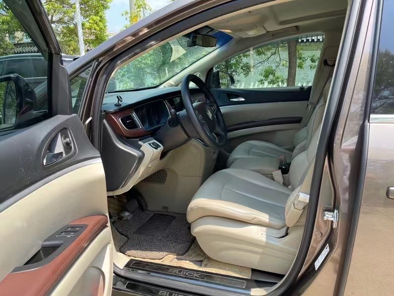 盐城18年别克GL84