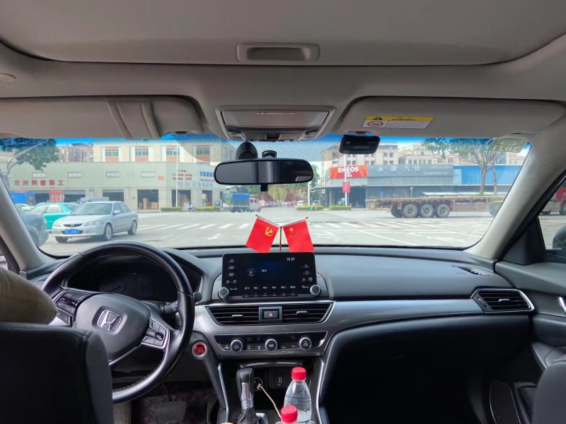 东莞19年本田雅阁5