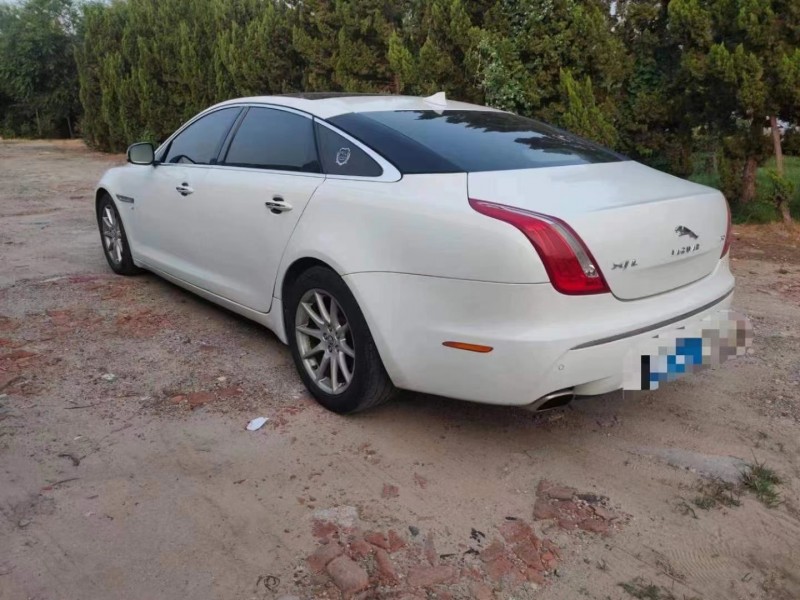 濟寧13年捷豹XJ8