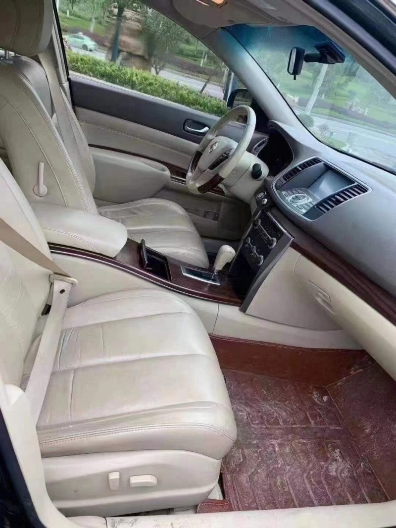 孝感12年日產天籟4