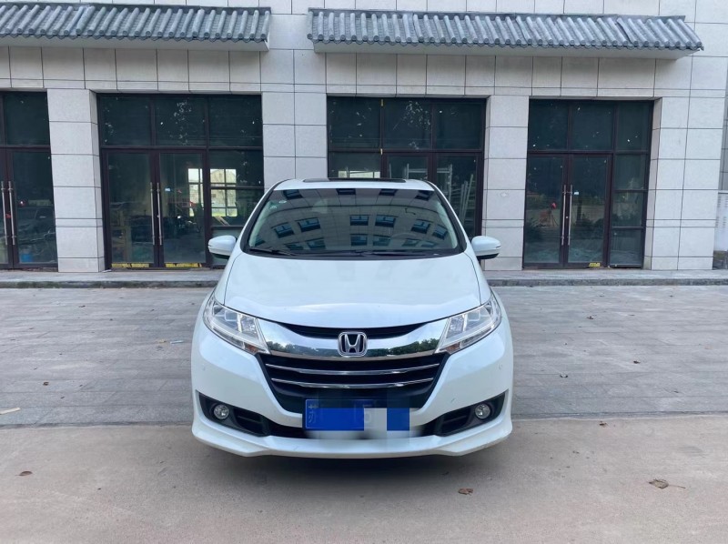 青岛17年本田奥德赛1