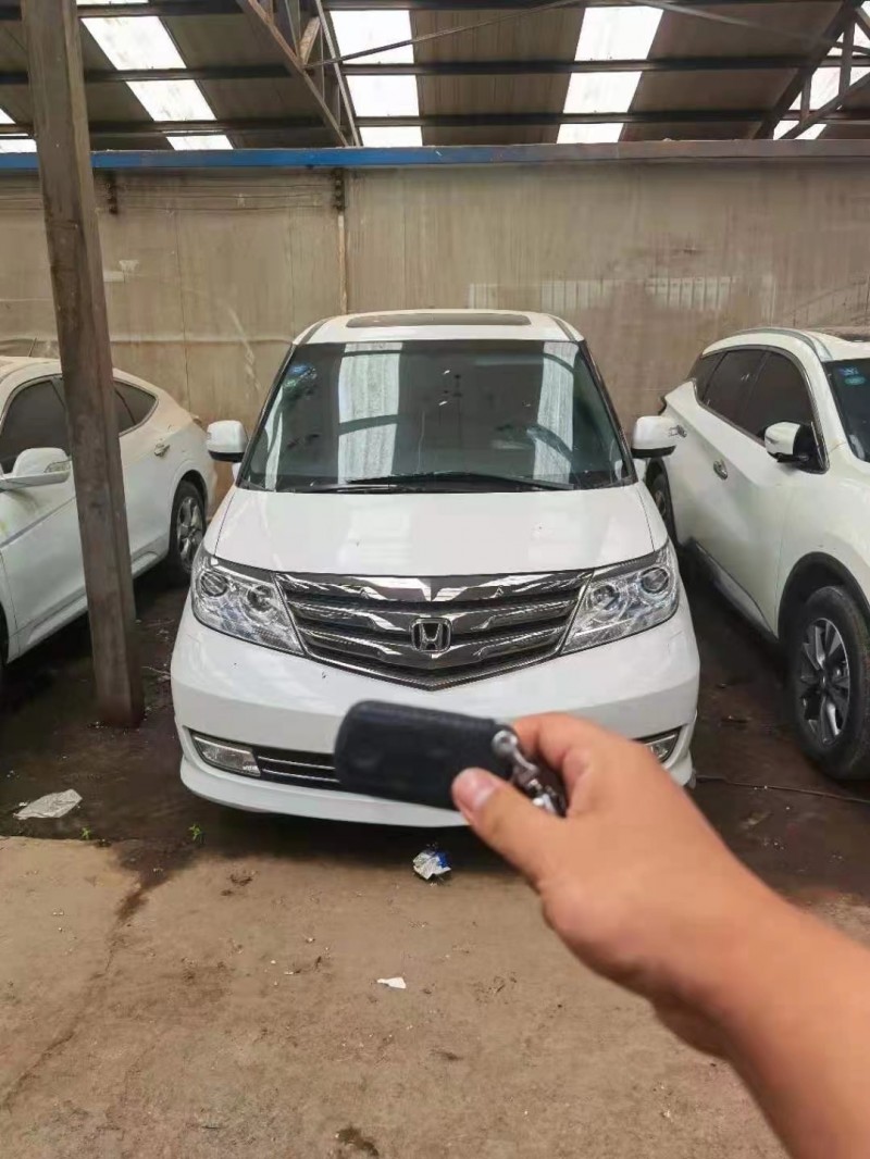 邢台15年本田艾力绅1