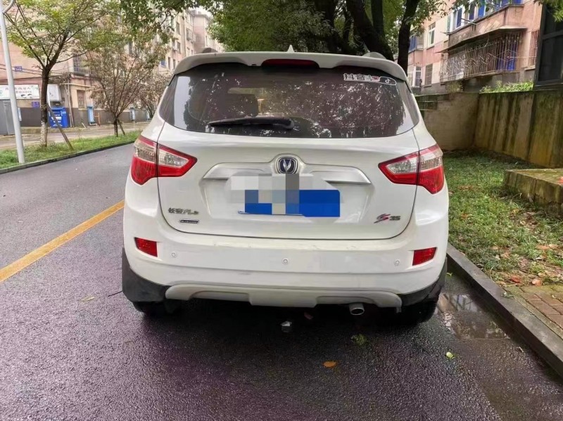 重慶17年長安汽車CS352