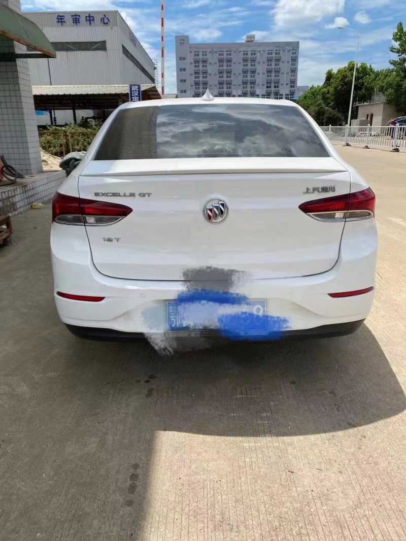 武汉19年别克英朗3