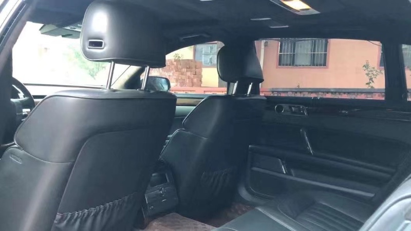 青岛11年大众辉腾1